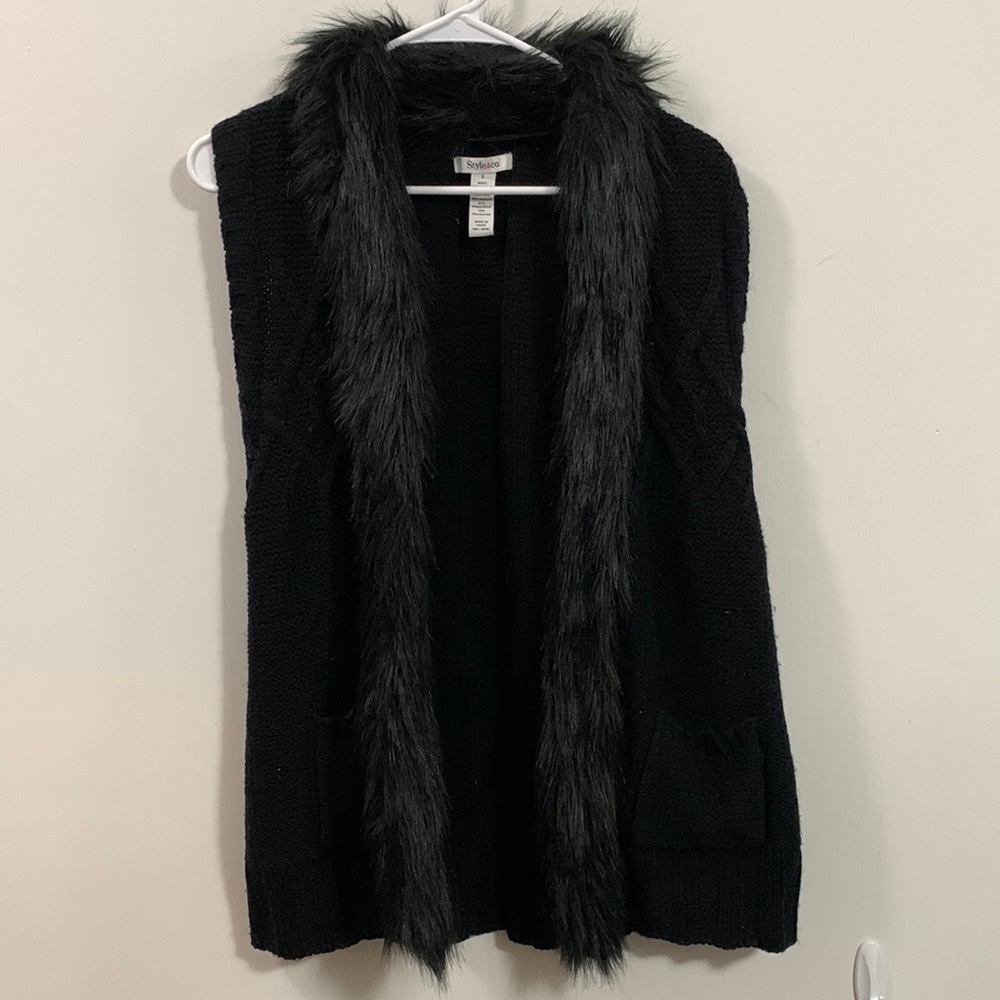 Style & Co Sweater Black vest with Faux Fur Trim neck and sides, no closure Sz S